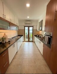 Barker Road (D11), Condominium #577014451